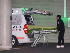 무안공항 여객기 생존자 1명, 이대서울병원 도착…“응급진료 후 진료과 결정”