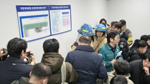 무안공항 항공기 사고 ‘조류 충돌’  추정
