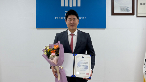 문관현 강원도의회 기획행정위원장, '청소년 범죄예방' 법무부장관 표창 수상