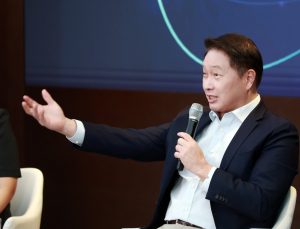 ‘AI 풀스택’ 자신감 보인 최태원…“SK, 글로벌 확장 기술·역량 갖춰”