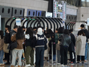 설 연휴 고속도로 통행료 0원…KTX·SRT 역귀성 티켓 30~40% 할인