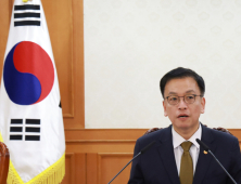 최상목 대행 “여야, 위헌적 요소 없는 특검법 마련해달라”