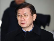 박종준 전 경호처장 14시간 경찰조사…“수사 성실 협조”