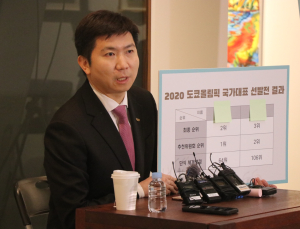 “선수 바꿔치기? 체육회장 자격 있나”…유승민 후보 기자회견