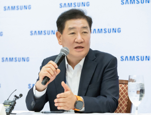 갤럭시폰 구독 서비스 앞두고 기대반 우려반…“비싼 가격·교체 주기 관건”