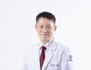 꽁꽁 언 날씨에 심해지는 허리 통증, 한방 치료로 해결 [건강 나침반]
