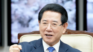 김영록 지사 활발해진 페북 정치