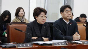 ‘여객기 참사 특위’ 첫 회의…이달희 “피해자·유가족 맞춤형 지원체계 확립”