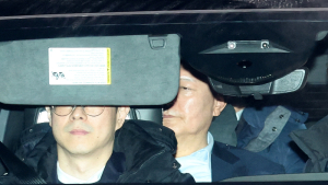 윤 대통령 구치소 복귀…‘석방’ vs ‘구속’ 기로 놓여