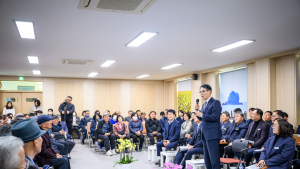장충남 군수, 군민과의 대화 나서...군정방향 공유 