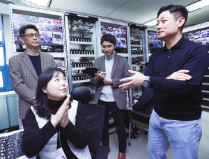 현장경영 나선 홍범식 LG유플러스 사장…“기본 역량 튼튼해야”