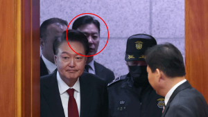 ‘윤 대통령 밀착 경호' 김성훈 경호처 차장 포착