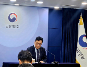 ‘李 은행장 소환’에 김병환 “정치권 금리 개입, 조심스러워야”