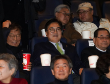 ‘독립운동가 후손’ 우원식 의장 영화 하얼빈 관람 [쿠키포토]