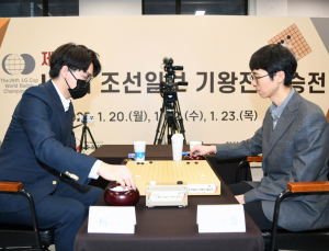 중국 바둑 레전드 커제, LG배 결승서 ‘반칙패’ 해프닝