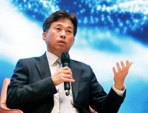 곽노정 SK하이닉스 사장 “1500% 성과급 불만족 안다…함께 나아가자”