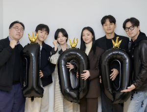 ‘검은 수녀들’ 개봉 6일 만에 100만 관객 돌파