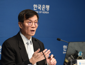 ‘계엄 예비비’ 추궁에…한은 총재 “F4회의서 논의 없었다”