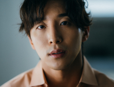 배우 동현배, iHQ와 전속계약…박기웅·오광록과 한솥밥