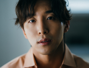 배우 동현배, iHQ와 전속계약…박기웅·오광록과 한솥밥