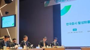 이재용 기소한 이복현…“법원 설득 못해, 국민께 사과”