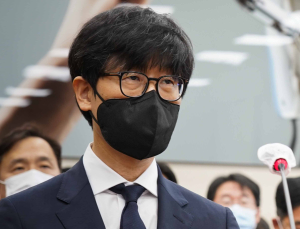 직원들도 몰랐던 이해진 네이버 창업자 복귀…“AI 독자 생태계 구축 관건”