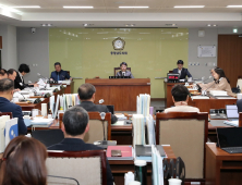교육위, AI디지털교과서 도입 등 현안 논의 [충남도의회 상임위]