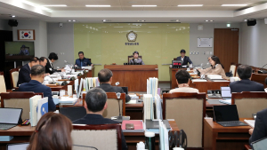 교육위, AI디지털교과서 도입 등 현안 논의 [충남도의회 상임위]