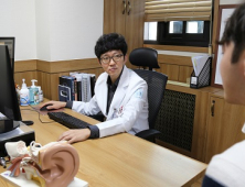 귀가 원인이 되는 어지럼증은 '이 증상' 나타난다 [건강 나침반]