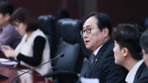 산업부 “트럼프 철강 관세, 대미수출 감소 우려되나 기회도 상존”