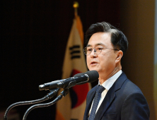김태흠 지사, 충남 민주당 국회의원과 행정통합 논의