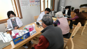 화천군, 오지마을 어르신 건강 주치의 순회진료