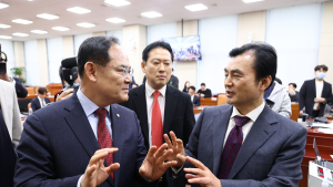 내란 국조특위, 前특전사령관 ‘회유설’ 두고 공방 “진실 밝혀야 vs 정치 공세”