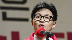 ‘탄핵심판’ 맞물리는 한동훈 복귀…“尹과 차별성 강화”
