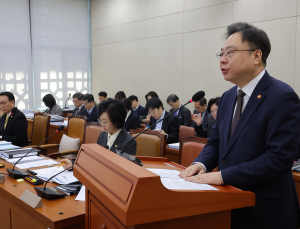 조규홍 “수험생 불안…내년 의대 정원 빨리 협의해 결정”