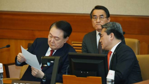 “불법 구금, 해소돼야” 尹측 법원에 의견서 제출