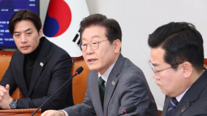 이재명은 중도층 선점…여당은 ‘李때리기’에 갇혀
