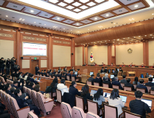최후진술 본 대리인단 반응은…“尹만 국가 위험 감지” vs “망상가의 몽상”