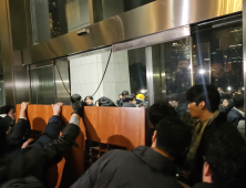 그날 우리는 몰라서 용감했다 [계엄 해제, 두 번의 기적은 없다②]