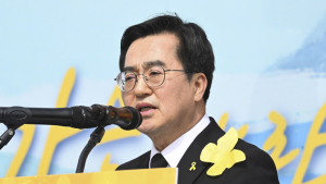 김동연 “윤석열, 상종 못해…이재명, 껄끄러운 후보”