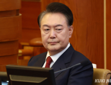 [속보] 윤석열 대통령 석방…법원, 구속취소 청구 인용