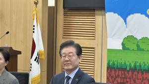 이재명 “게임 산업, 억압당해…성장 위한 길 열겠다” [쿠키 현장]