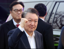 윤 대통령, 52일 만에 석방…여야 반응과 탄핵심판 영향은?