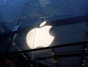 “애플, 아이폰 등 운영체제 대대적 개편…iOS 7 이후 큰 변화”