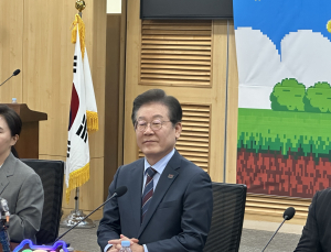 민주당 ‘게임특위’에 경계 태세 돌입한 업계 [쿠키 현장]
