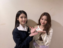 ‘트로트 프린세스’ 오유진, ‘롤모델’ 아이유 만났다