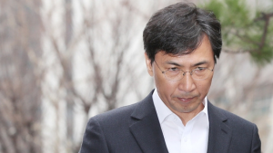 안희정 성폭행 피해자 2심 일부 승소…법원 “8304만원 배상”