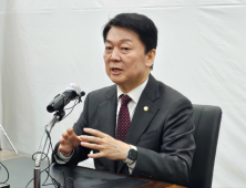 안철수 “한국도 핵 잠재력 확보해야…핵우산 의존 안돼”