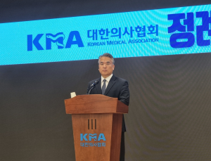 의대생 휴학 종용에 의협 뒷짐…“학생 스스로 결정”