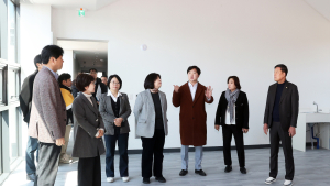 유성구의회 행자위, 학하동 복합커뮤니티센터 건립 현장 점검